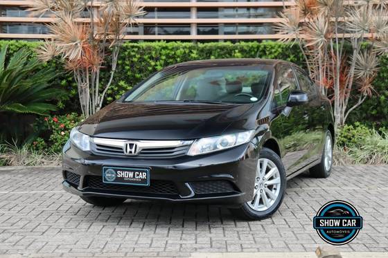HONDA CIVIC 1.8 LXS 16V FLEX 4P AUTOMÁTICO HONDA CIVIC 1.8 LXS 16V FLEX 4P AUTOMÁTICO